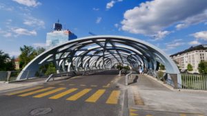 Un pont en nid d’oiseau pour traverser l’Arve aujourd’hui